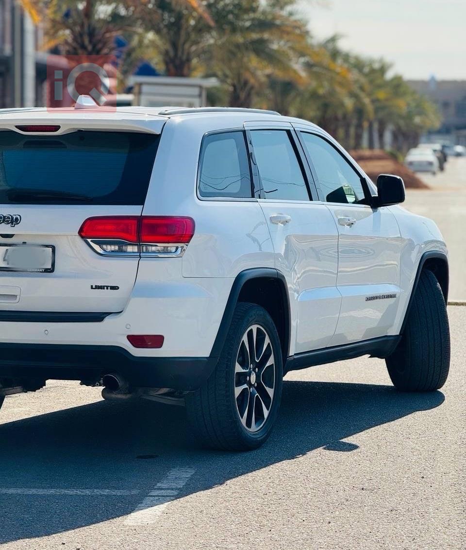 جيب جراند شيروكي